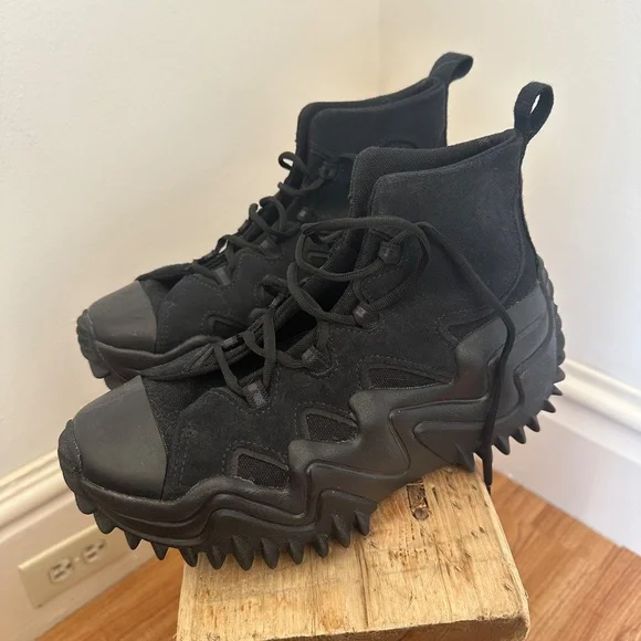 Converse Run Star Motion CX Workwear Triple Black Women’s 9 - Picture 3 of 7